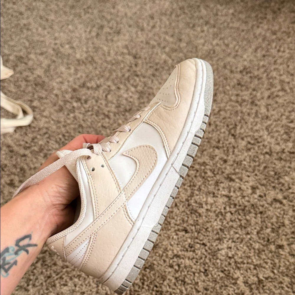 Nike Beige & White Low-Top Sneakers - Picture 9 of 10